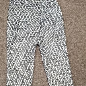 Black and Cream Printed Crop Pants